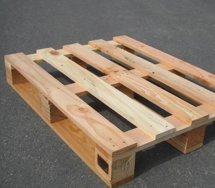 Wooden pallet